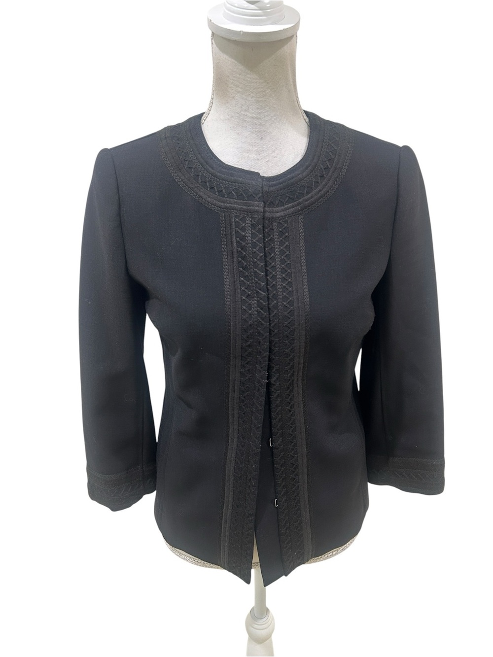 Tory Burch Black Collarless Embroidered-Trim lined wool Blazer hook & eye sz 4